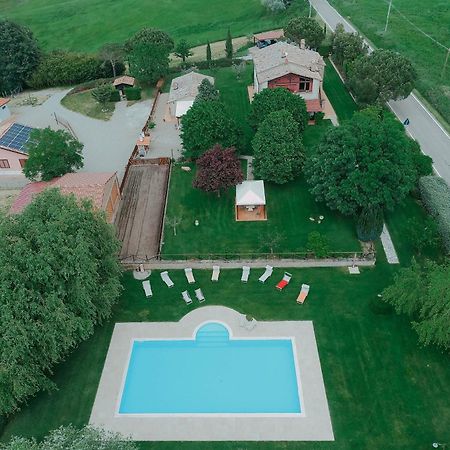 Agriturismo Gli Alberelli Аквапенденте Экстерьер фото