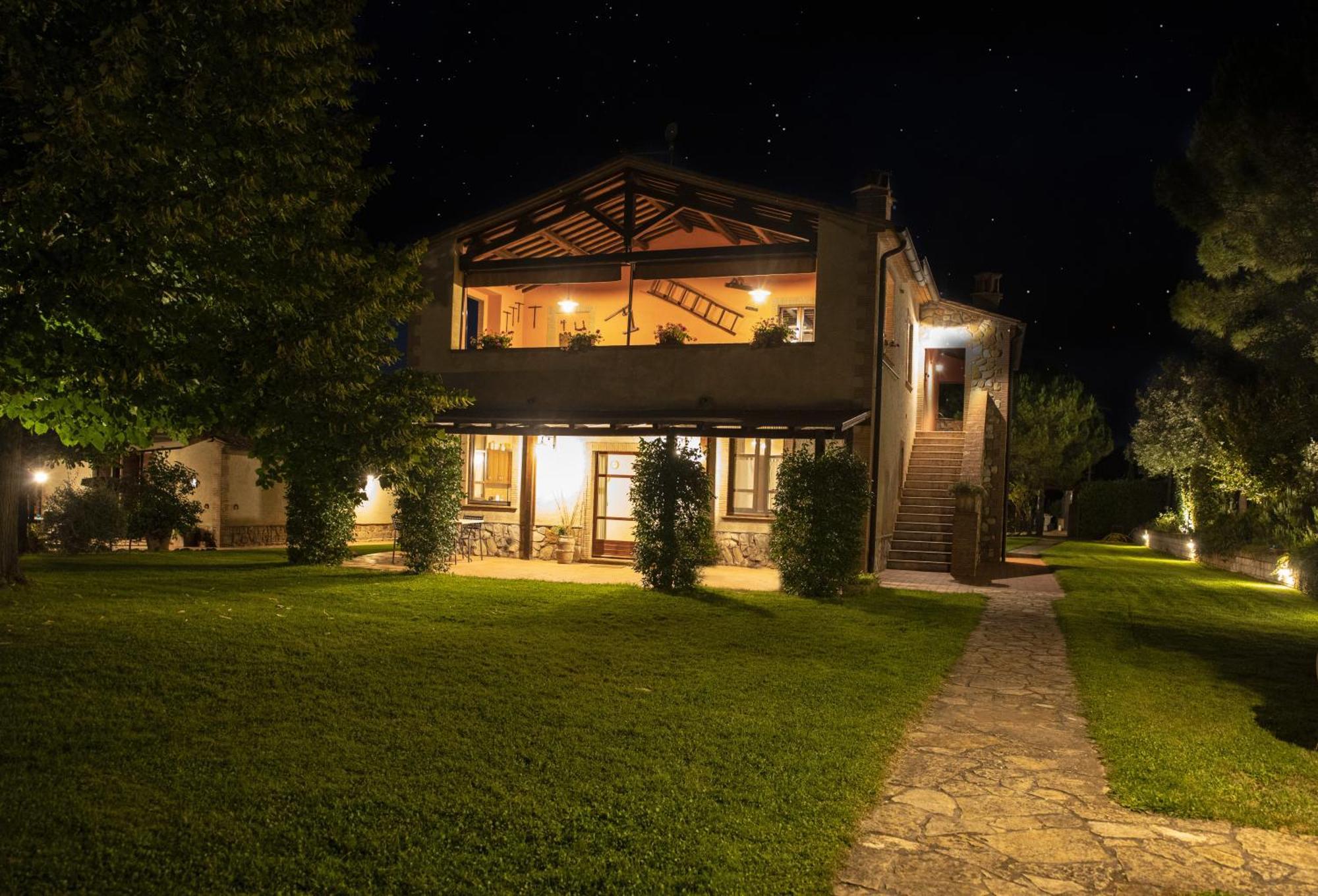 Agriturismo Gli Alberelli Аквапенденте Экстерьер фото